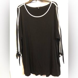 2X Cable & Gauge Black Cold-Shoulder Top with White Trim